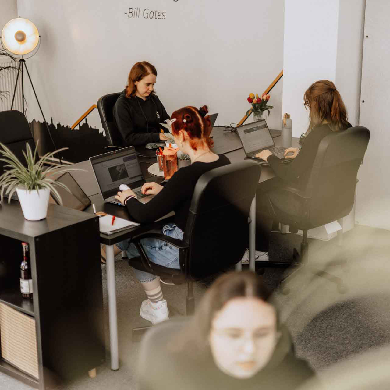 Das Omazing Team arbeitet für optimale Kundenzufriedenheit